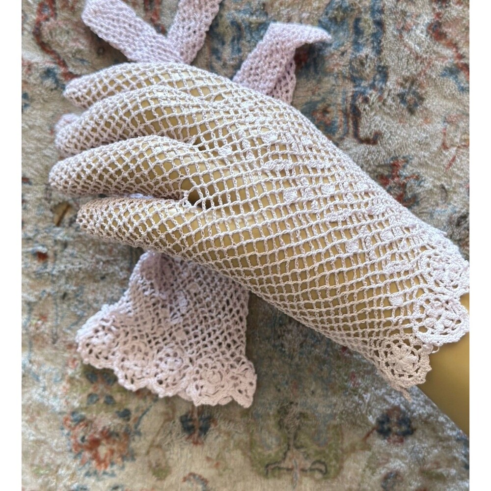 Cotton Crochet Wrist Gloves Blush Lavender Purple Floral Lace NOS Vintage Style